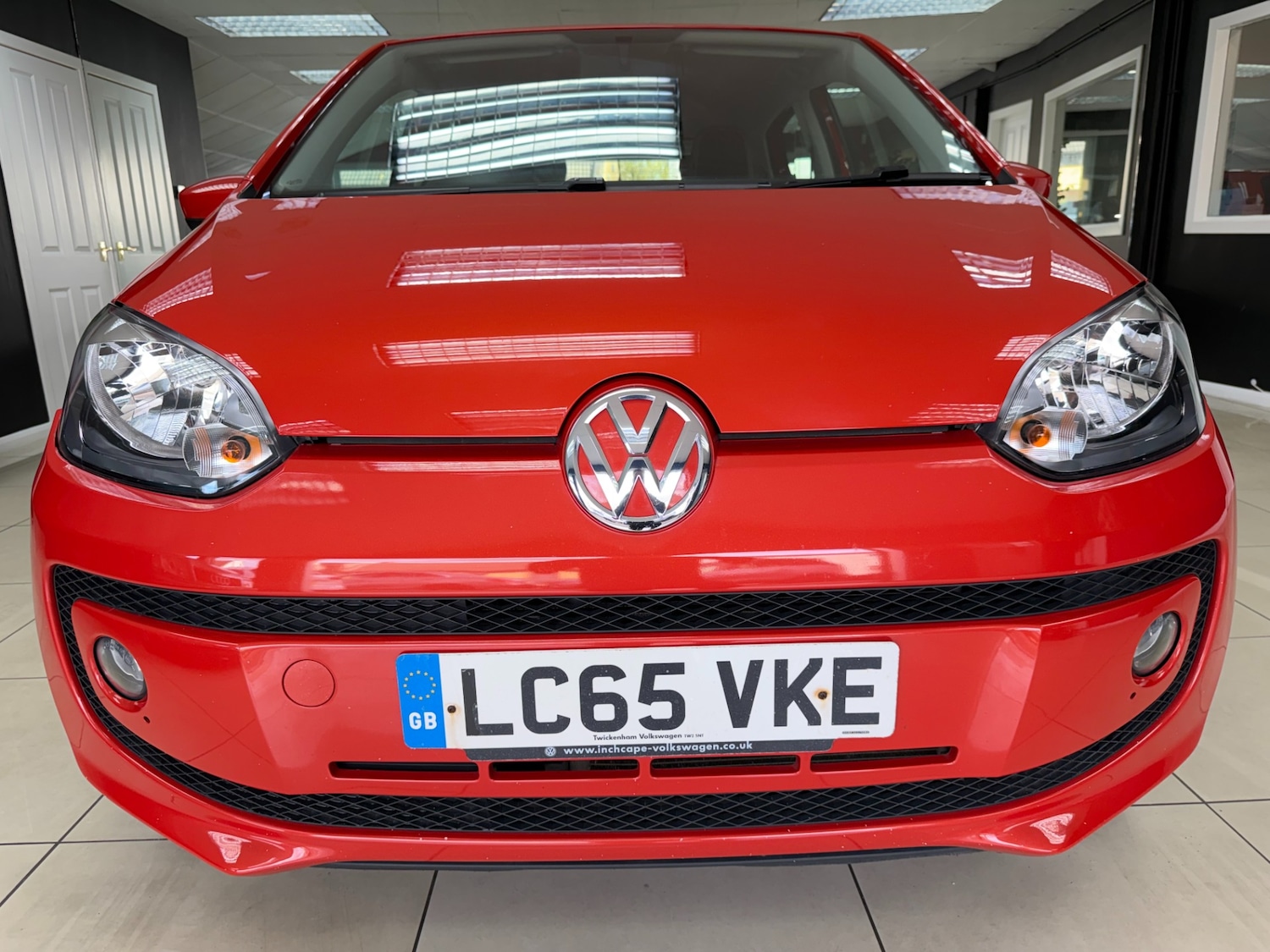 Used Volkswagen up! 2016 for sale - 78212239: Photo 2