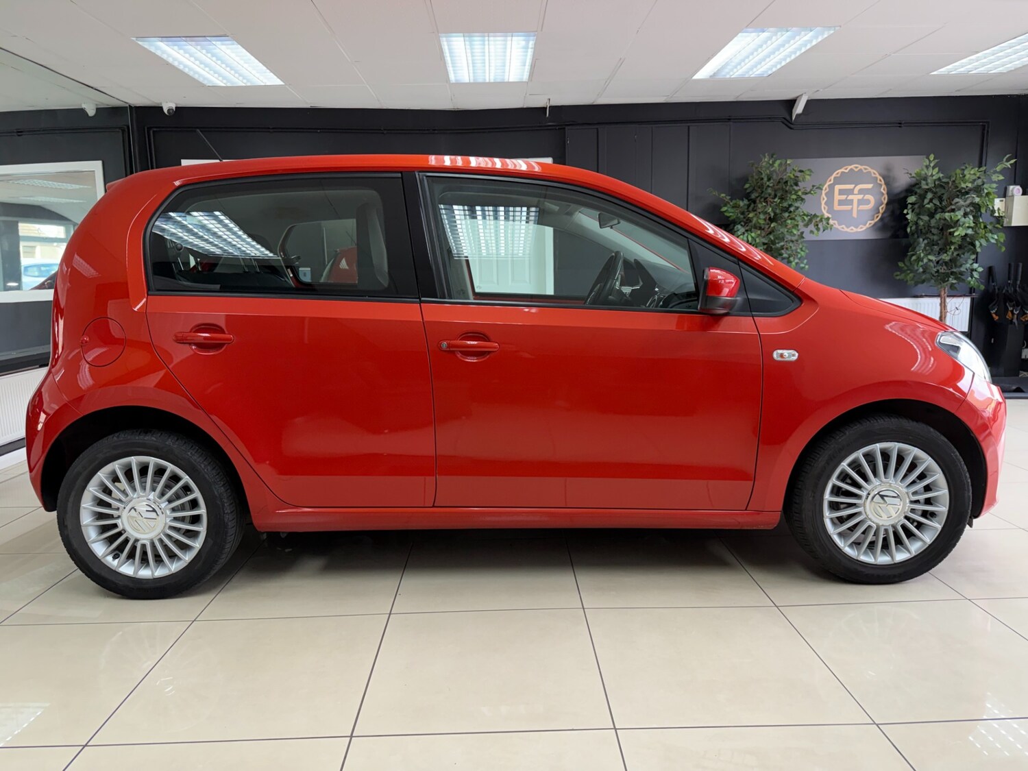 Used Volkswagen up! 2016 for sale - 78212239: Photo 6