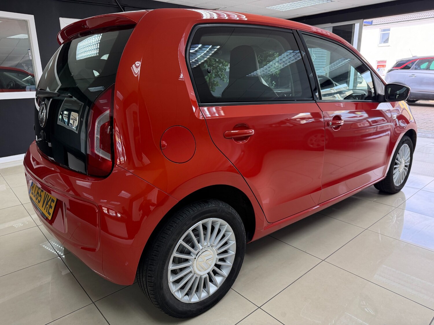 Used Volkswagen up! 2016 for sale - 78212239: Photo 9