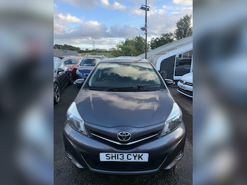 Used Toyota Yaris 2013 for sale - 75975745: Photo