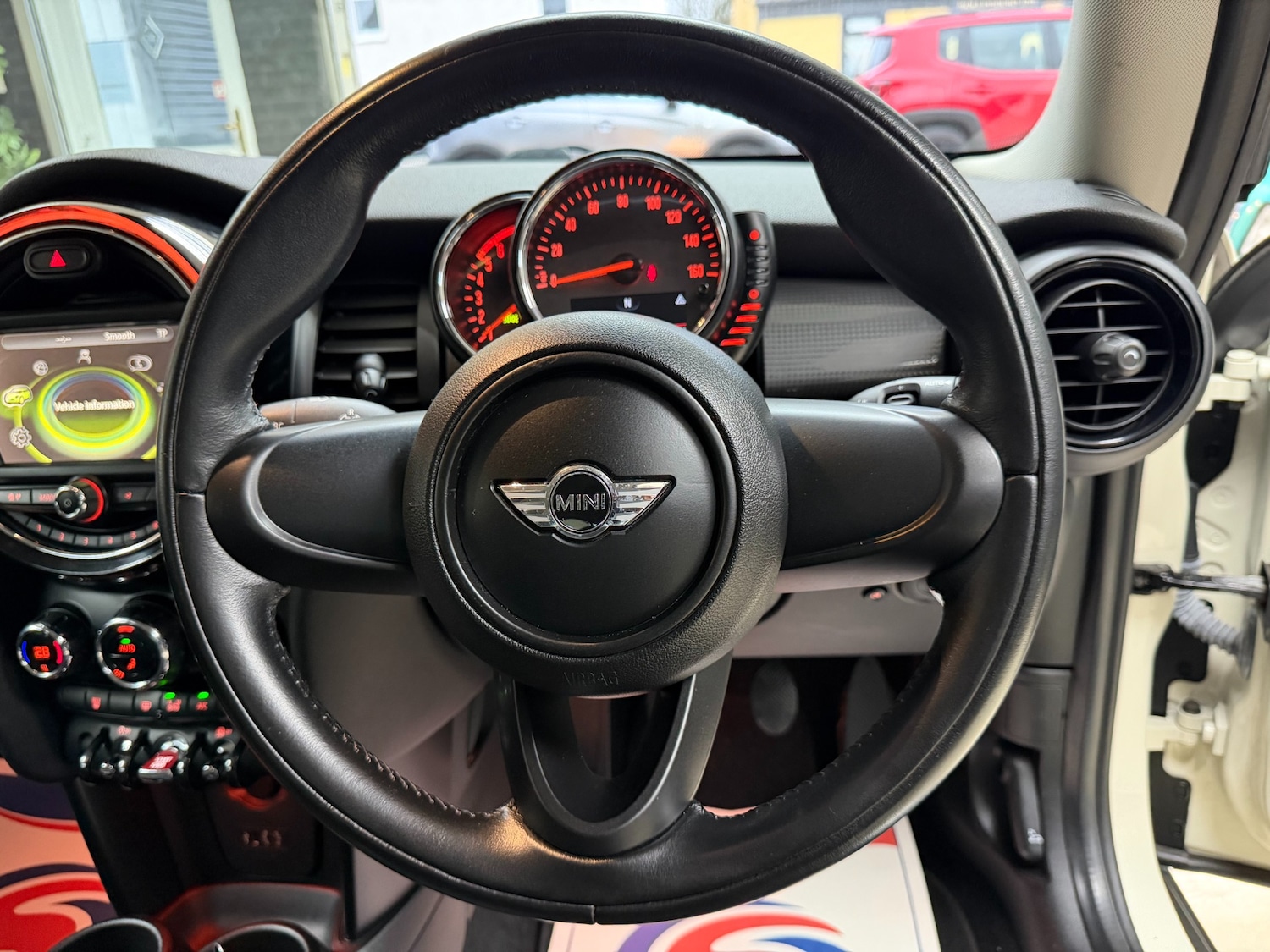 Used MINI Hatch 2015 for sale - 77934111: Photo 15