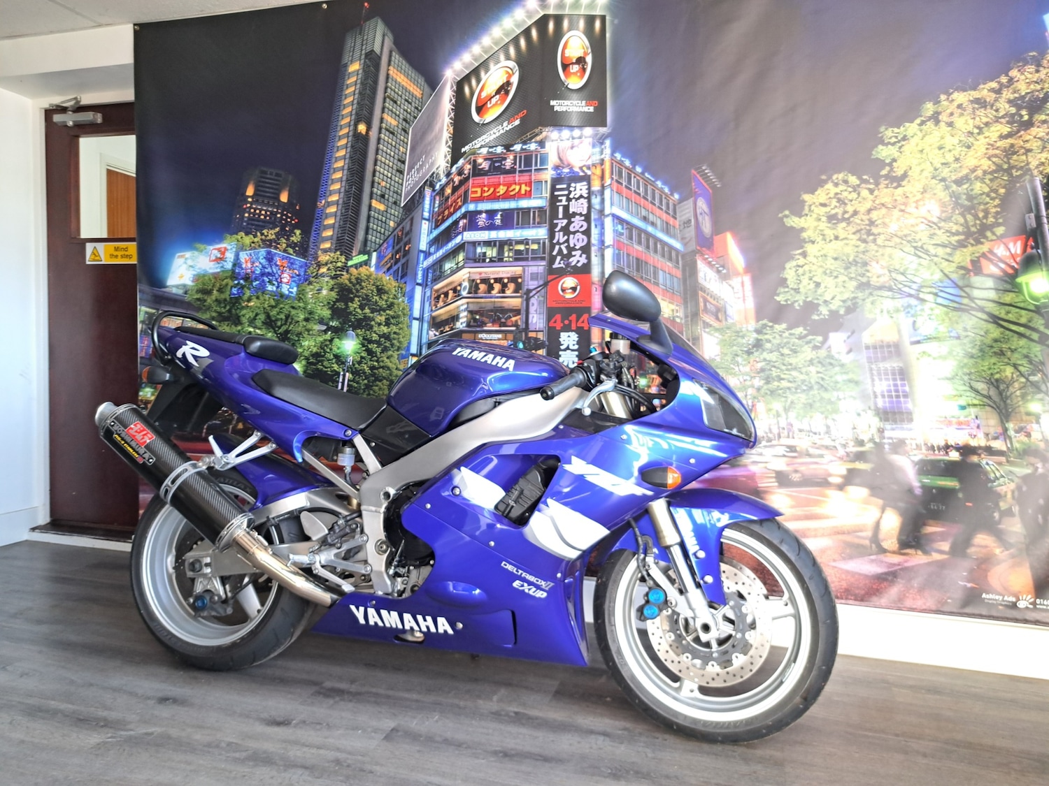 Yamaha R1