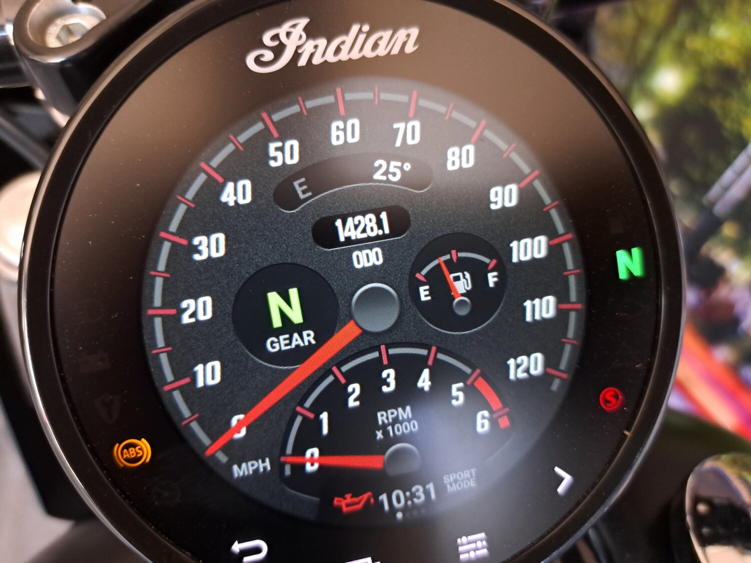 INDIAN MOTORCYCLE SPORT CHIEF