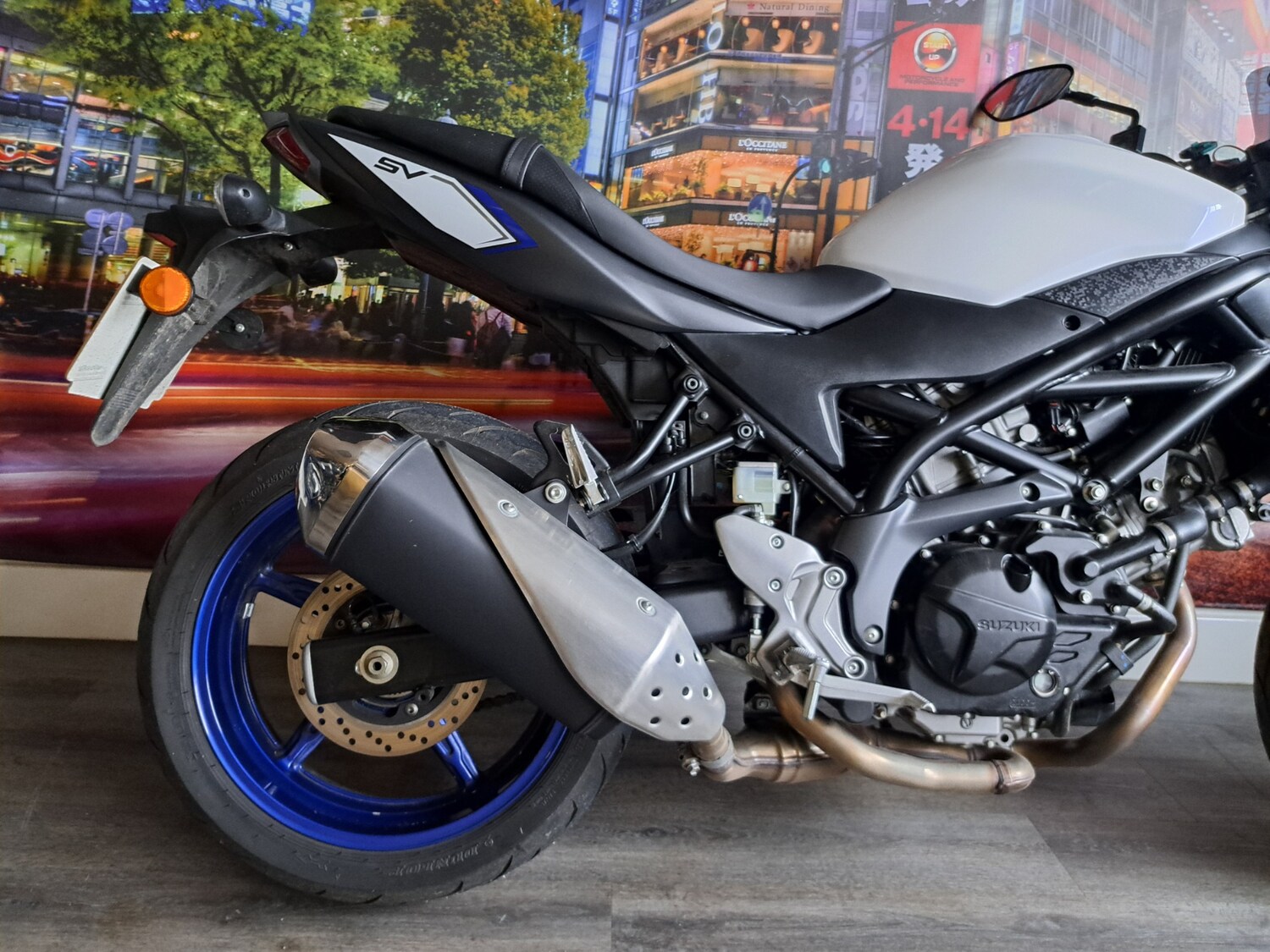 Suzuki SV