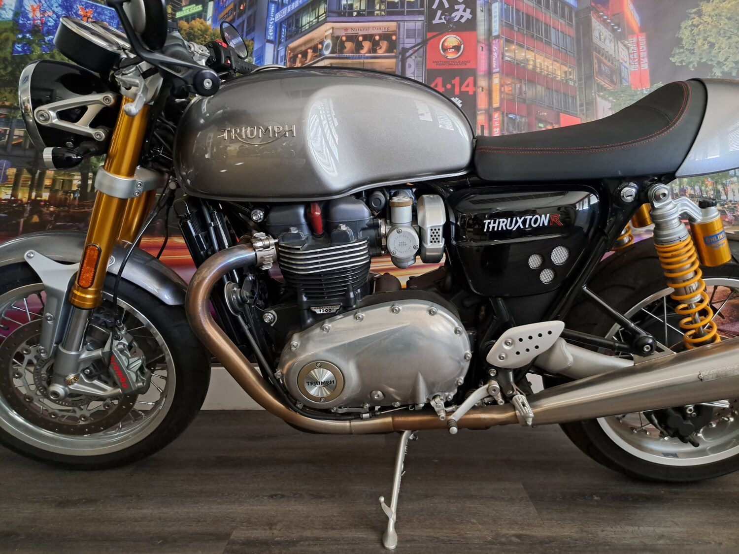 Triumph THRUXTON