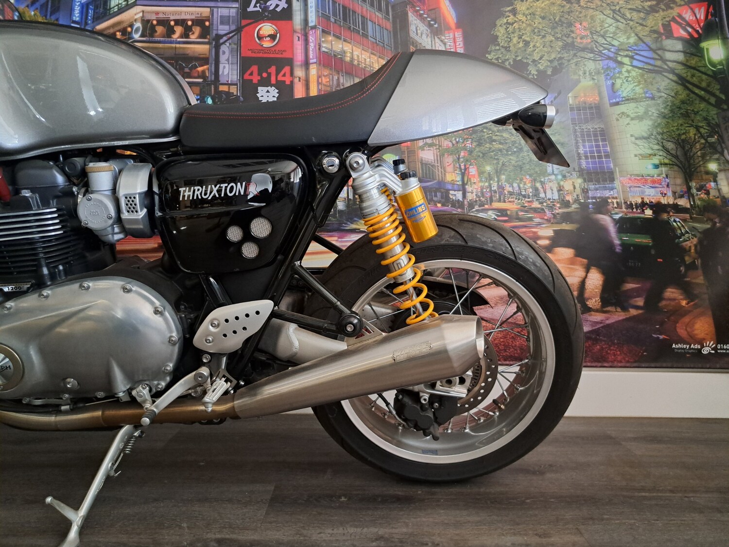 Triumph THRUXTON
