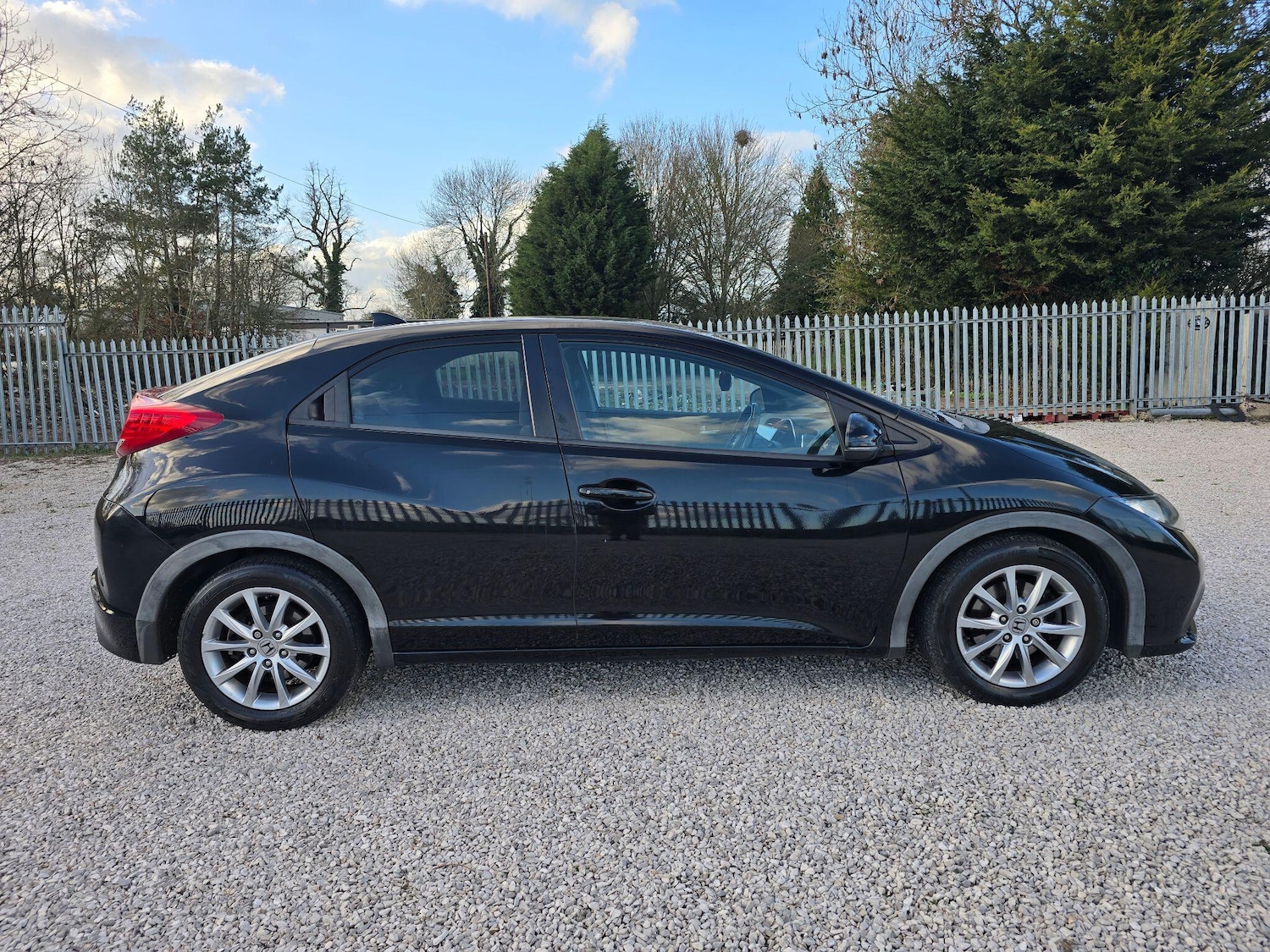 Used Honda Civic 2012 for sale - 77898574: Photo 2