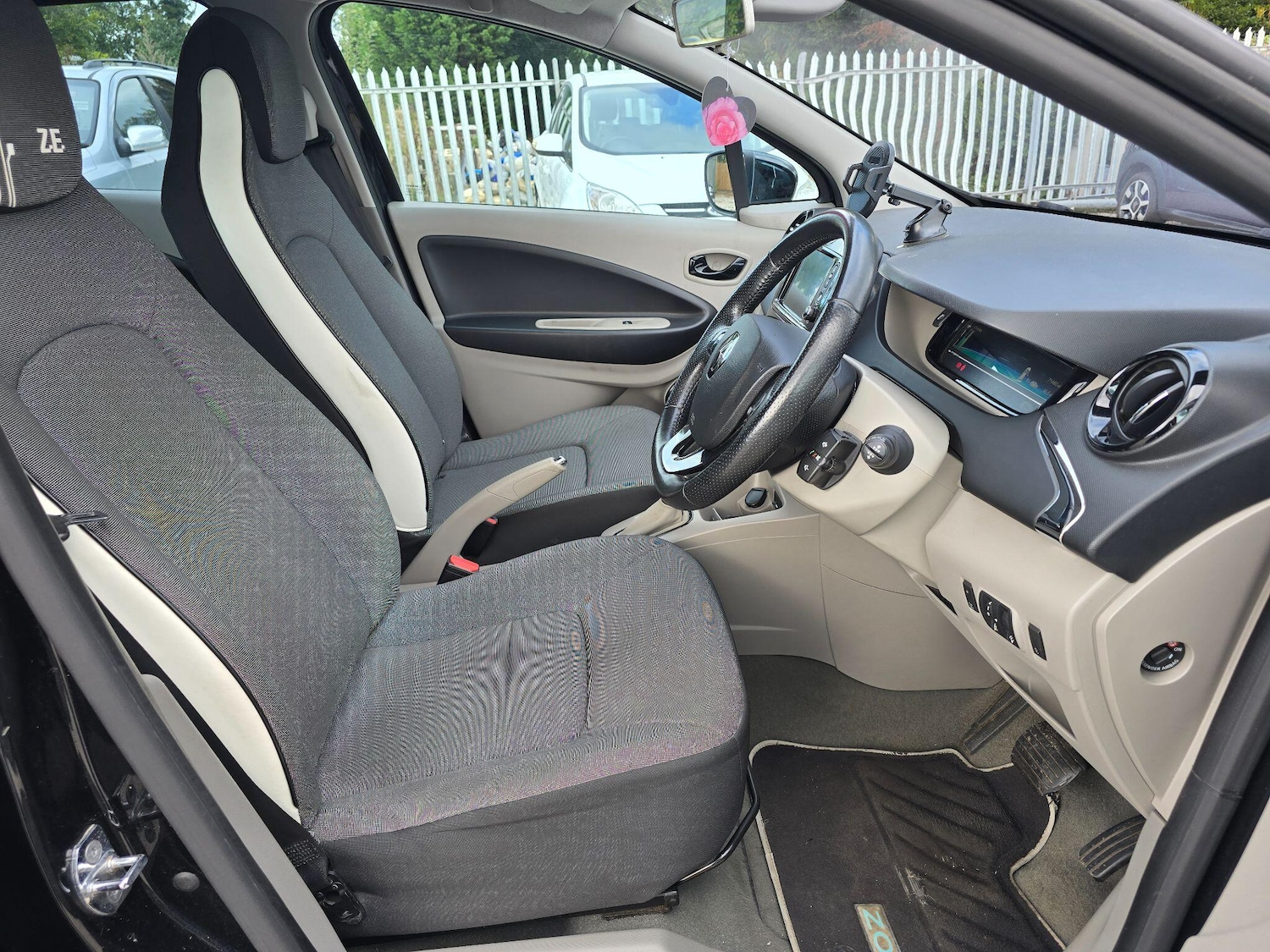 Used Renault Zoe for sale - 76060190: Photo 11