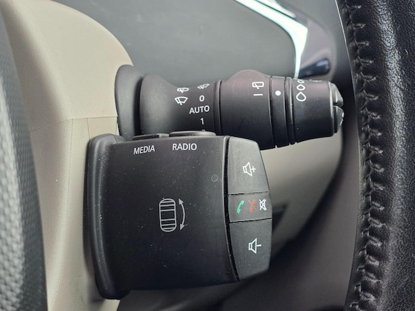 Used Renault Zoe for sale - 76060190: Photo 26