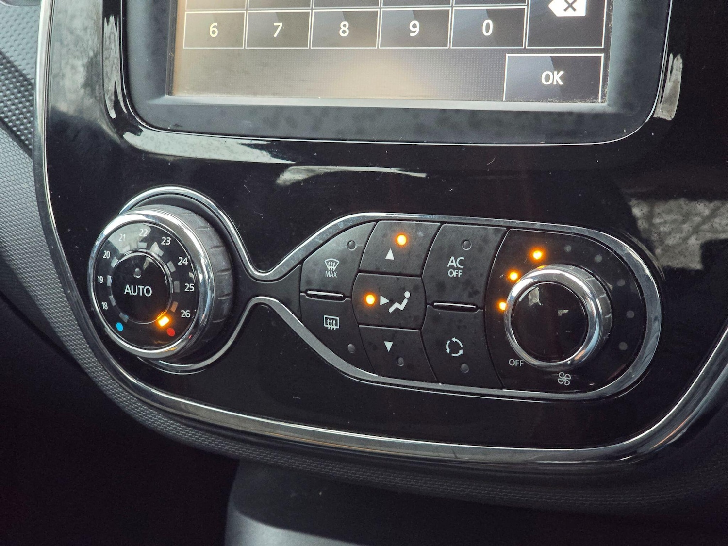 Used Renault Captur 2015 for sale - 77248204: Photo 21