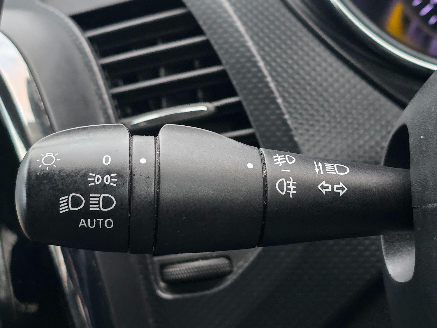 Used Renault Captur 2015 for sale - 77248204: Photo 27