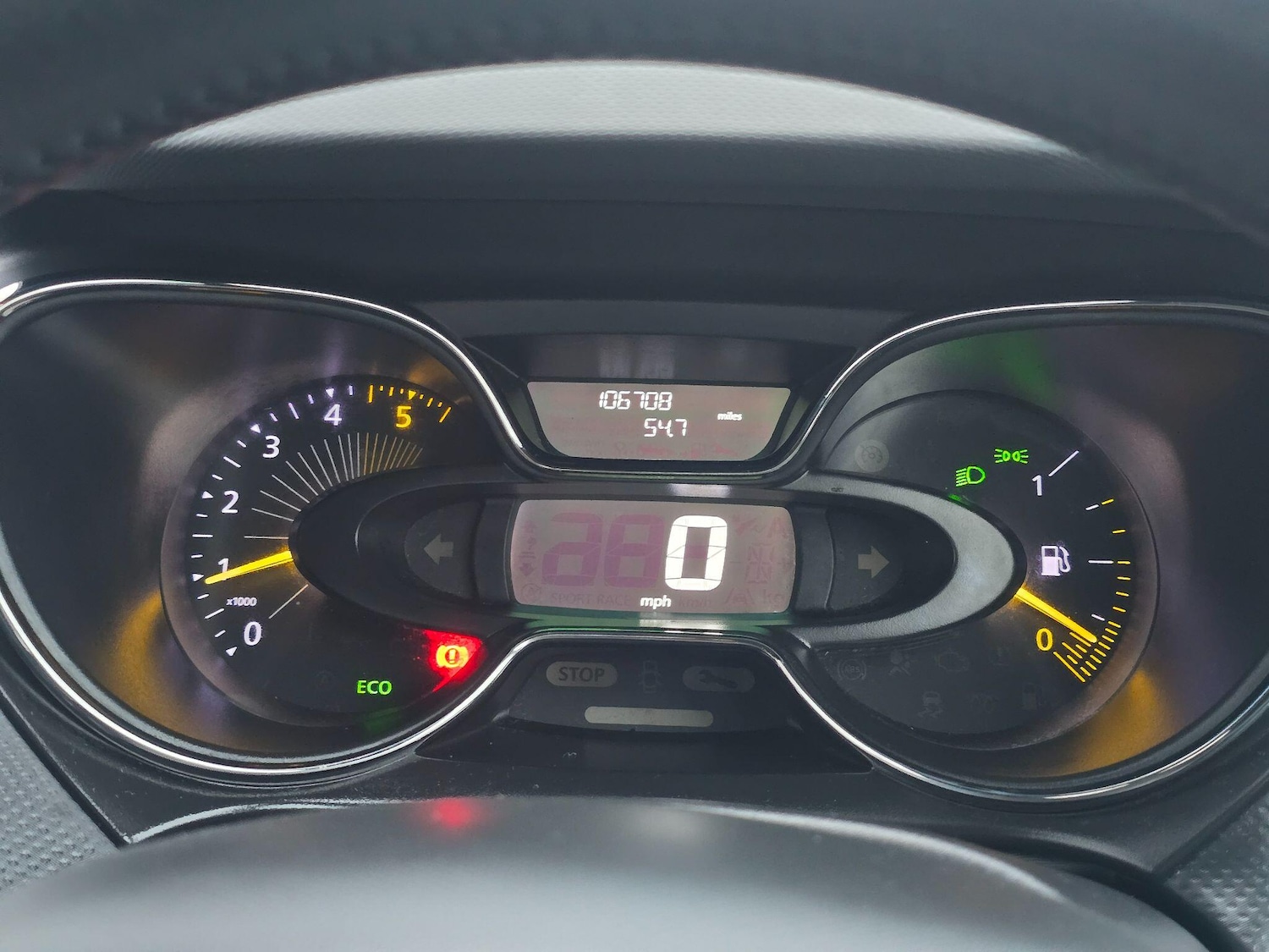 Used Renault Captur 2015 for sale - 77248204: Photo 31