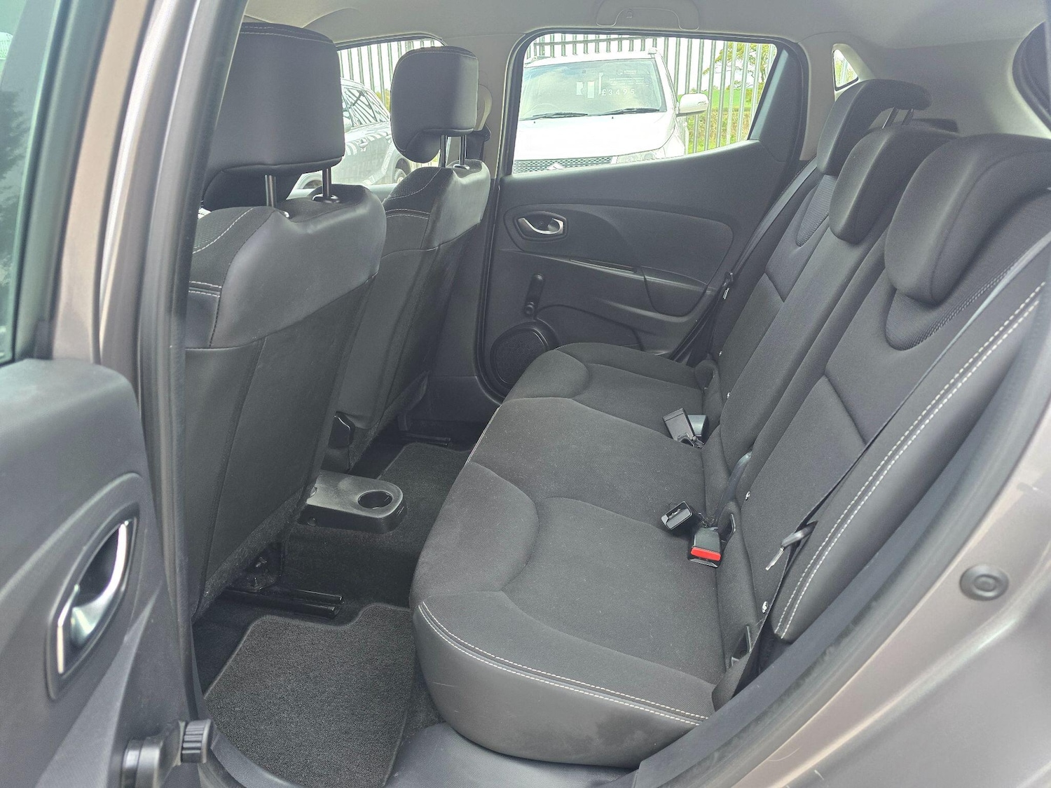 Used Renault Clio 2016 for sale - 76377263: Photo 15