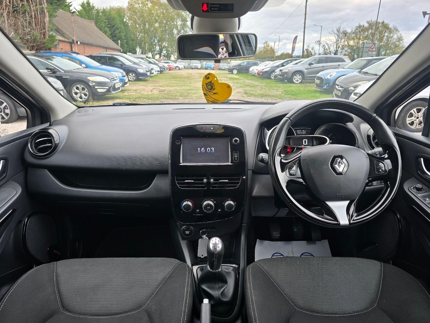Used Renault Clio 2016 for sale - 76377263: Photo 17