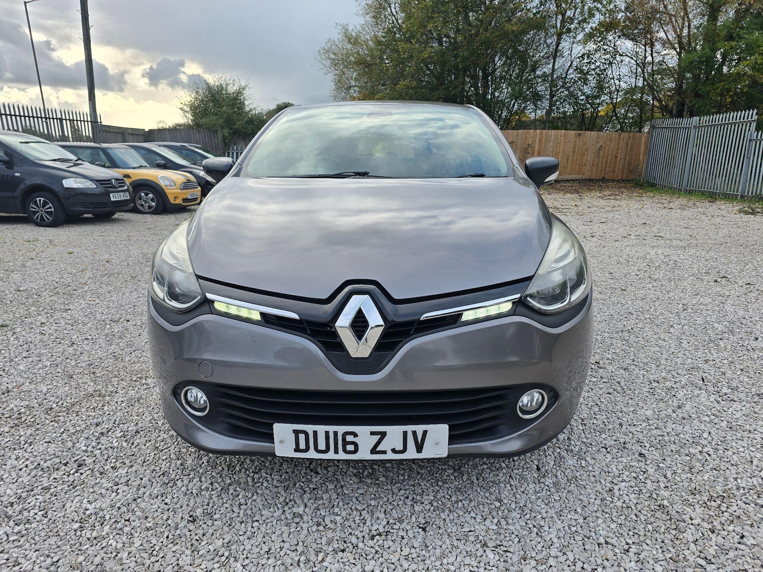 Used Renault Clio 2016 for sale - 76377263: Photo 9