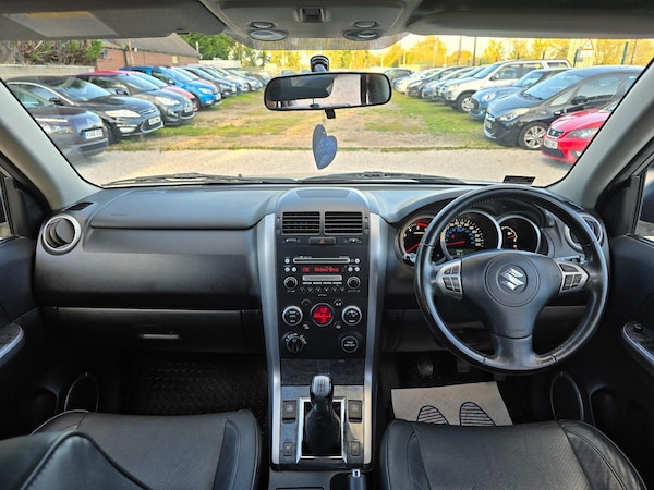 Used Suzuki Grand Vitara 2011 for sale - 76095155: Photo 17