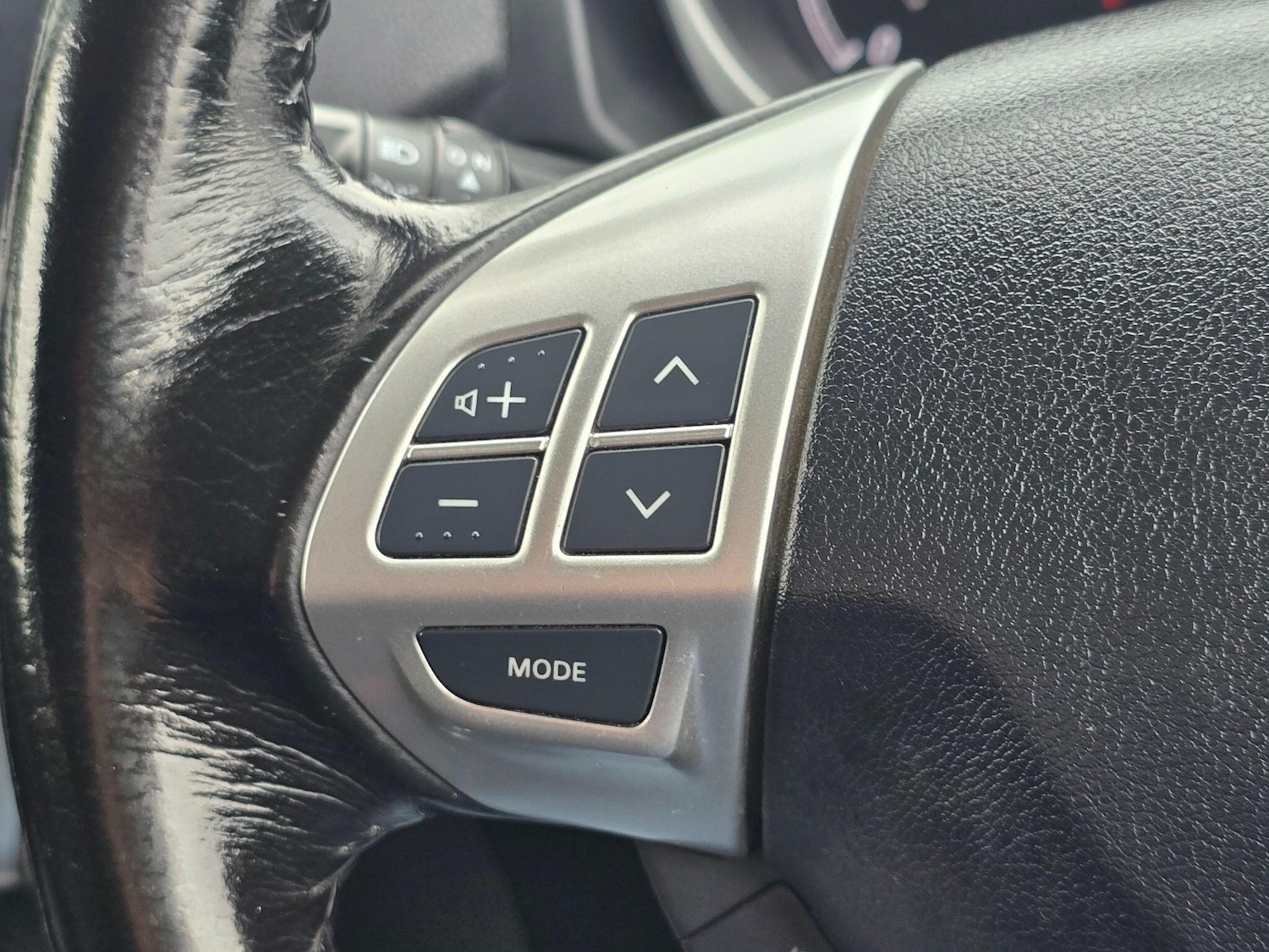 Used Mitsubishi ASX 2011 for sale - 77040016: Photo 20