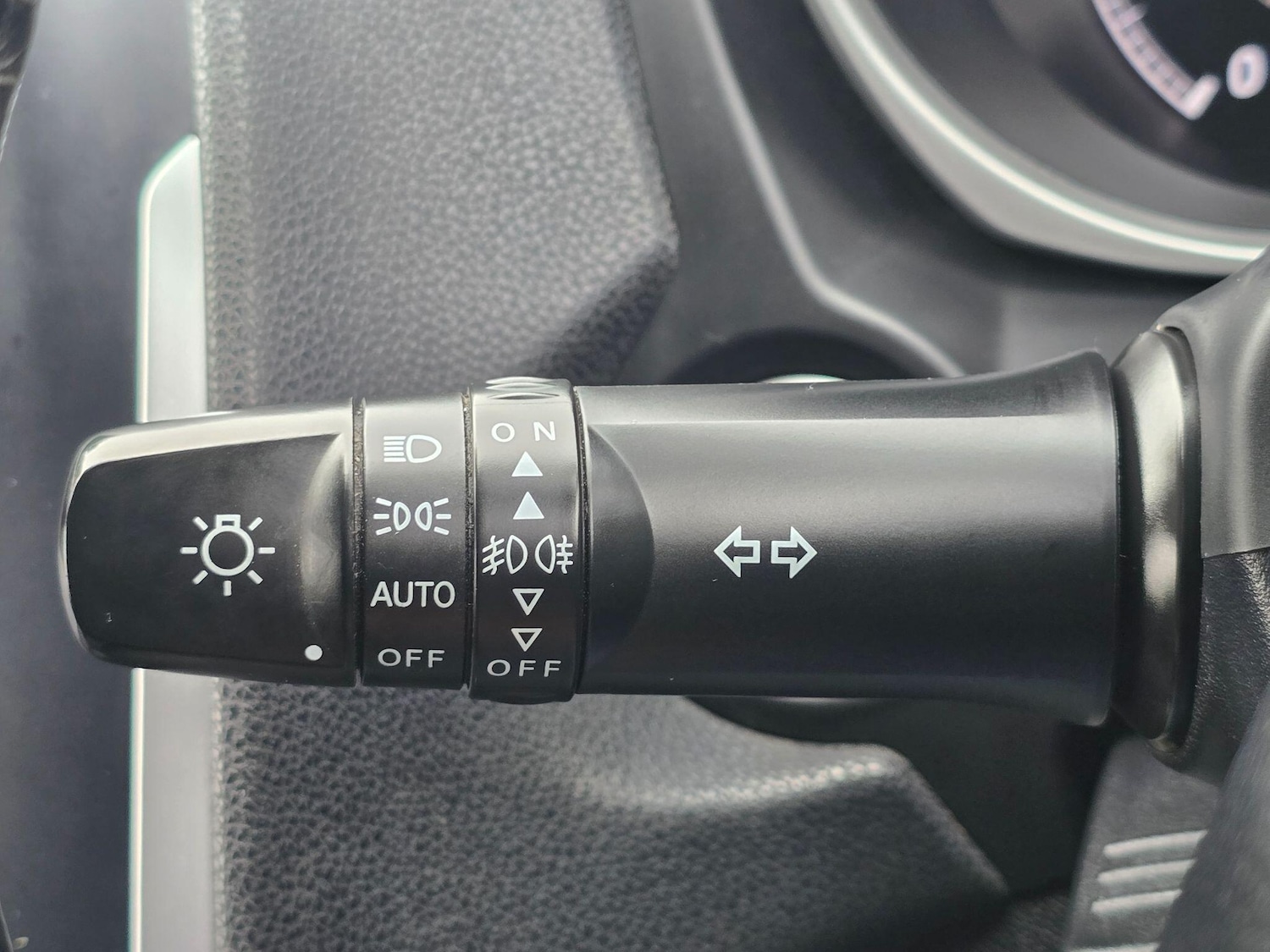 Used Mitsubishi ASX 2011 for sale - 77040016: Photo 26