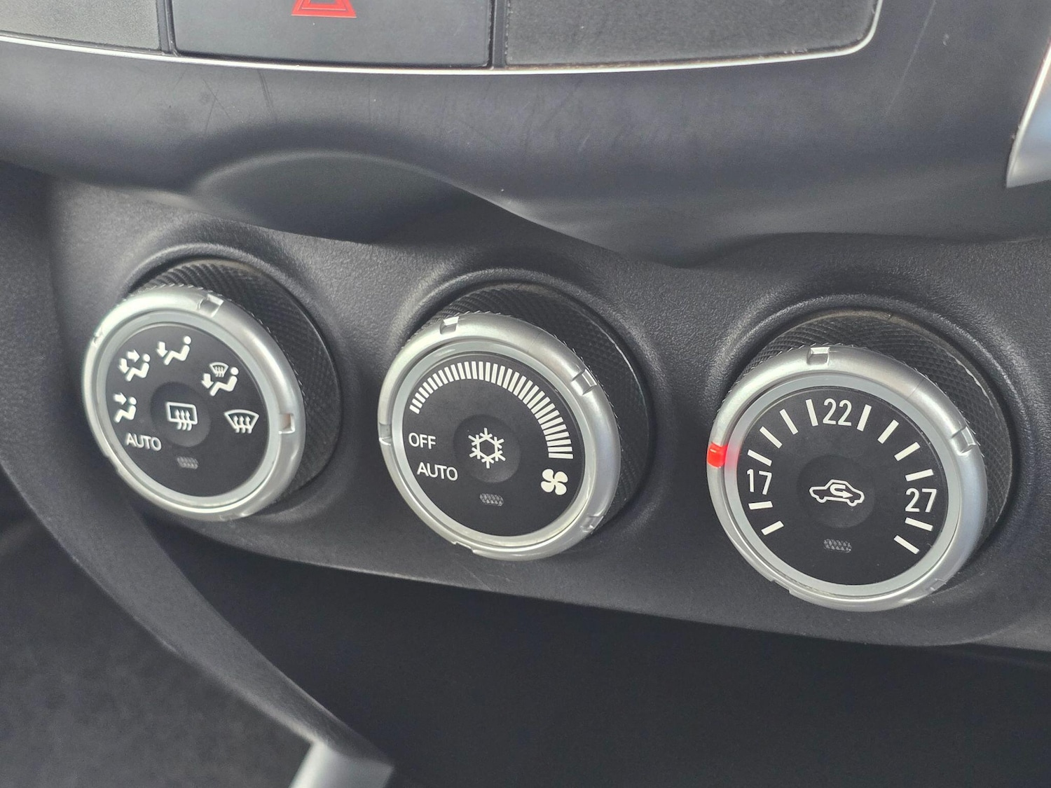 Used Mitsubishi ASX 2011 for sale - 77040016: Photo 27