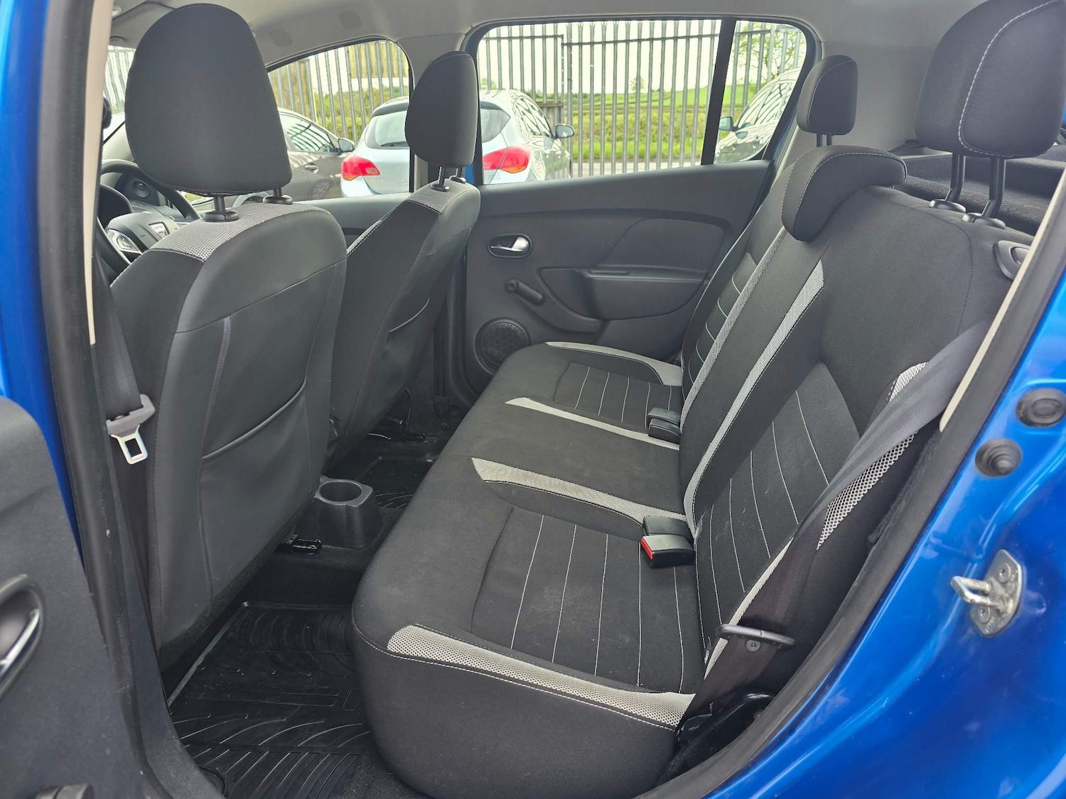 Used Dacia Sandero Stepway 2018 for sale - 77248198: Photo 15