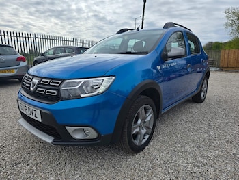 Used Dacia Sandero Stepway 2018 for sale - 77248198: Photo