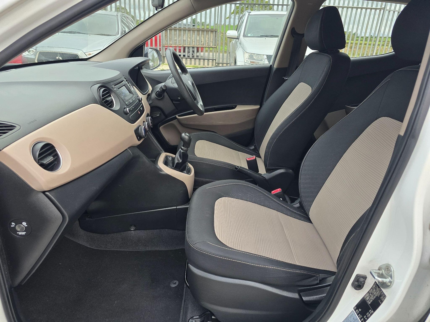 Used Hyundai i10 2016 for sale - 76247427: Photo 13