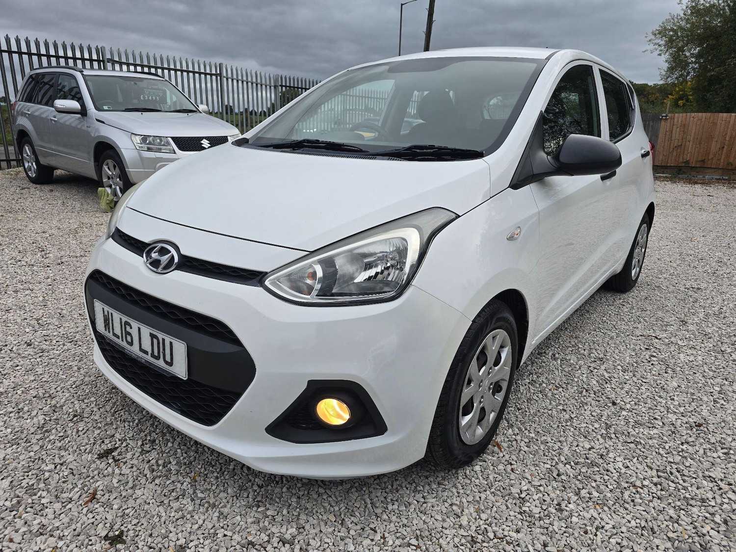 Used Hyundai i10 2016 for sale - 76247427: Photo 8