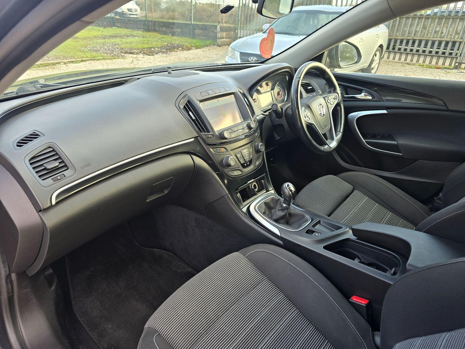 Used Vauxhall Insignia 2016 for sale - 77267838: Photo 12