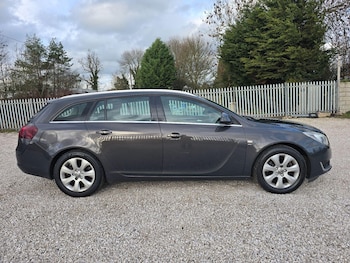 Used Vauxhall Insignia 2016 for sale - 77267838: Photo