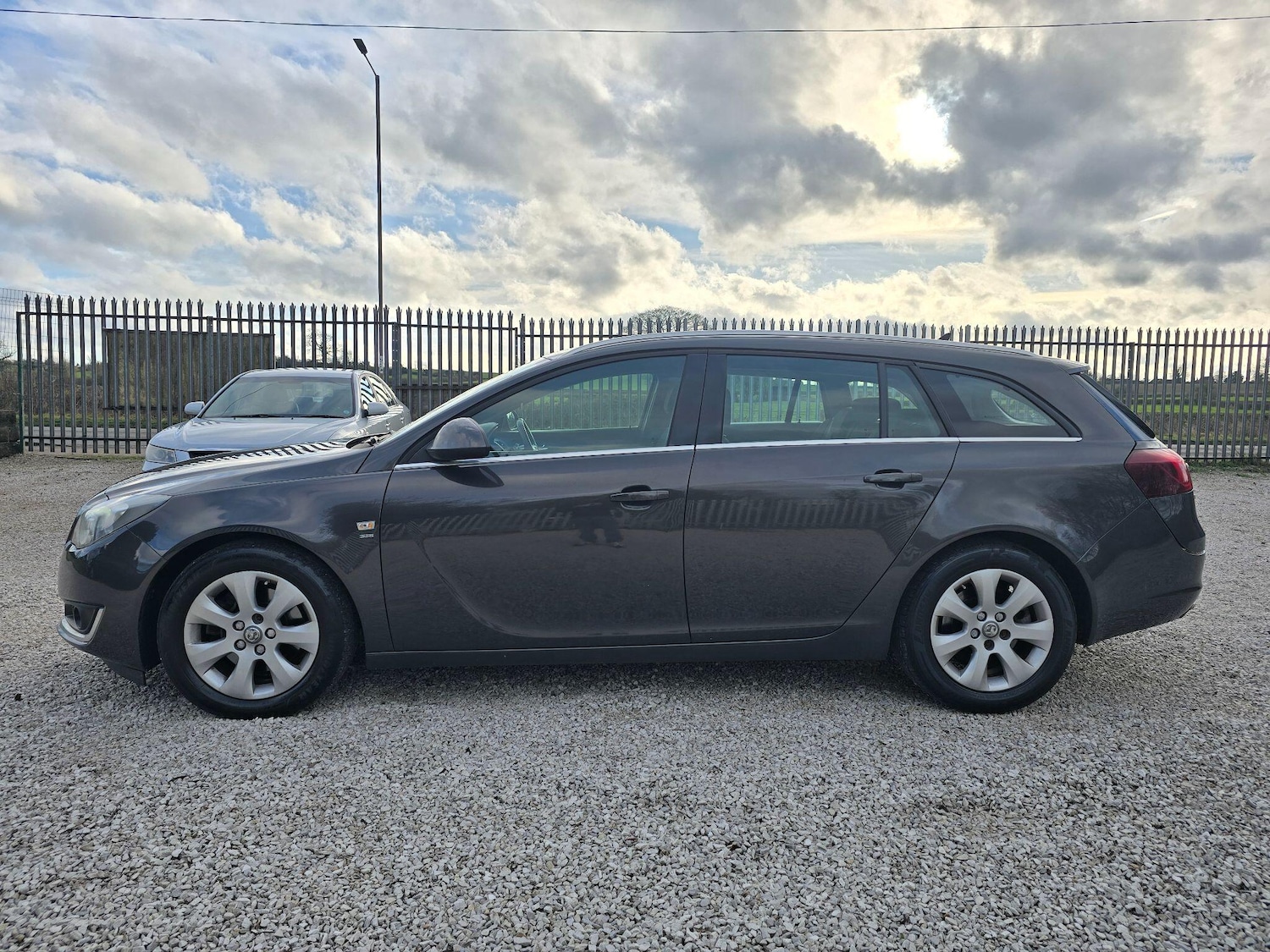 Used Vauxhall Insignia 2016 for sale - 77267838: Photo 7
