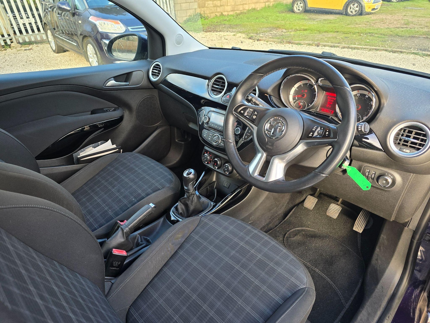 Used Vauxhall ADAM 2015 for sale - 77021083: Photo 10