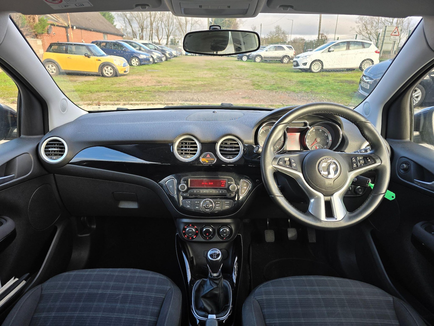 Used Vauxhall ADAM 2015 for sale - 77021083: Photo 17