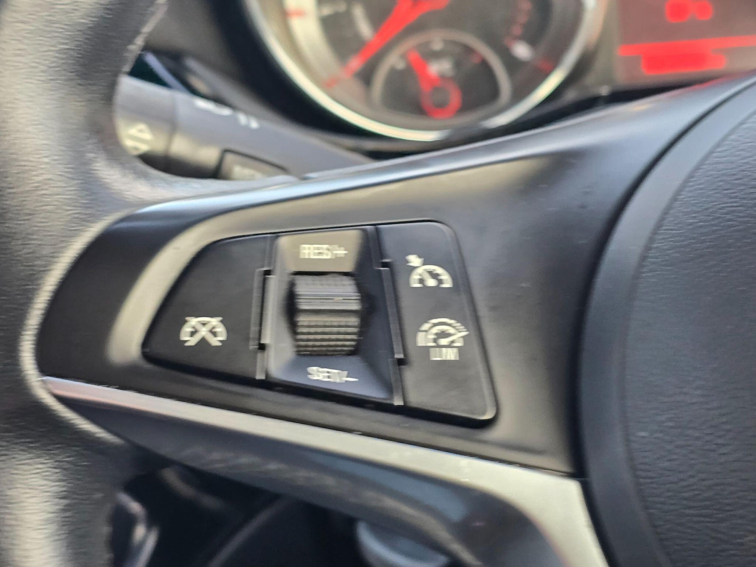 Used Vauxhall ADAM 2015 for sale - 77021083: Photo 22