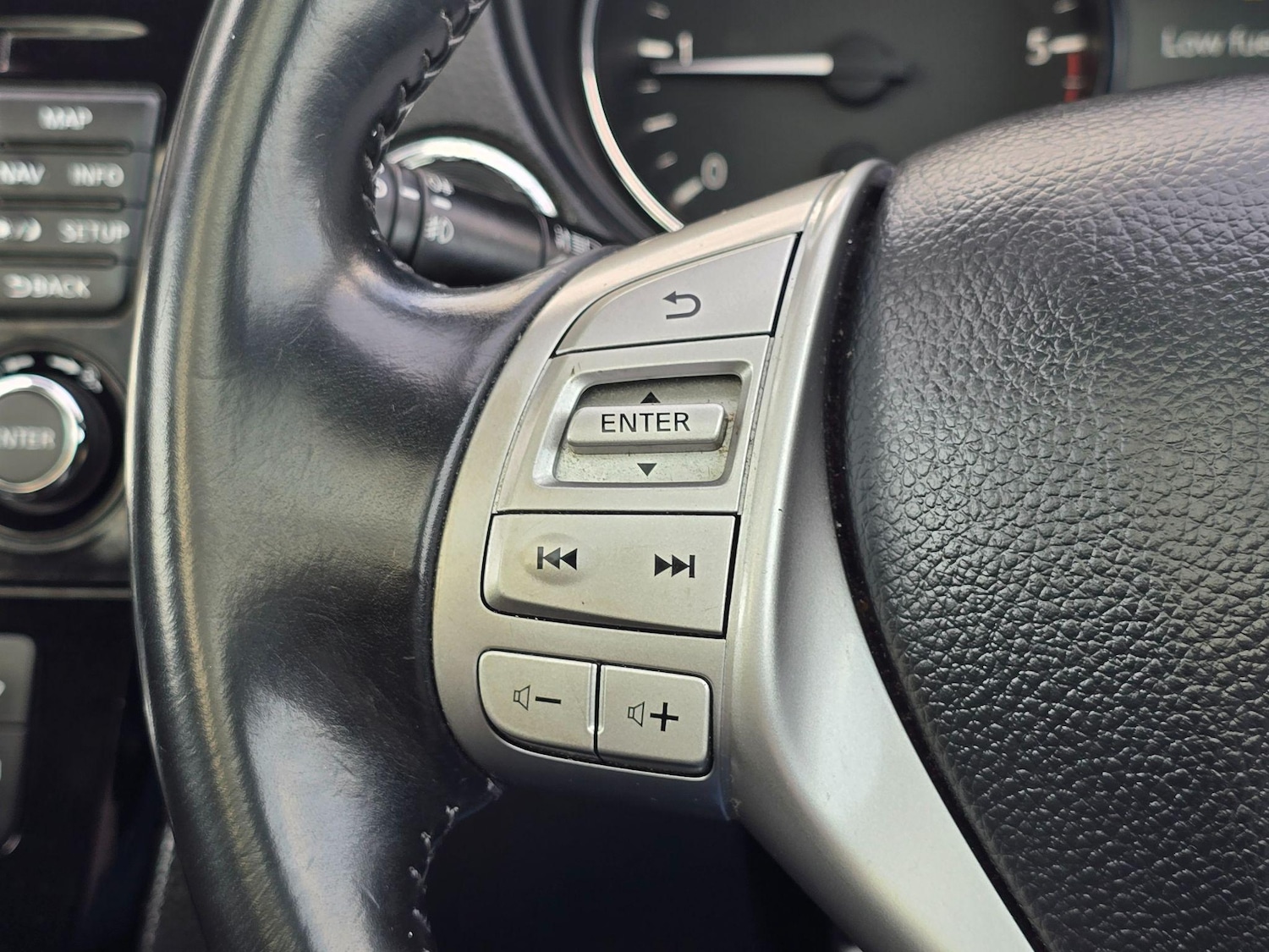 Used Nissan Qashqai 2014 for sale - 77248191: Photo 23