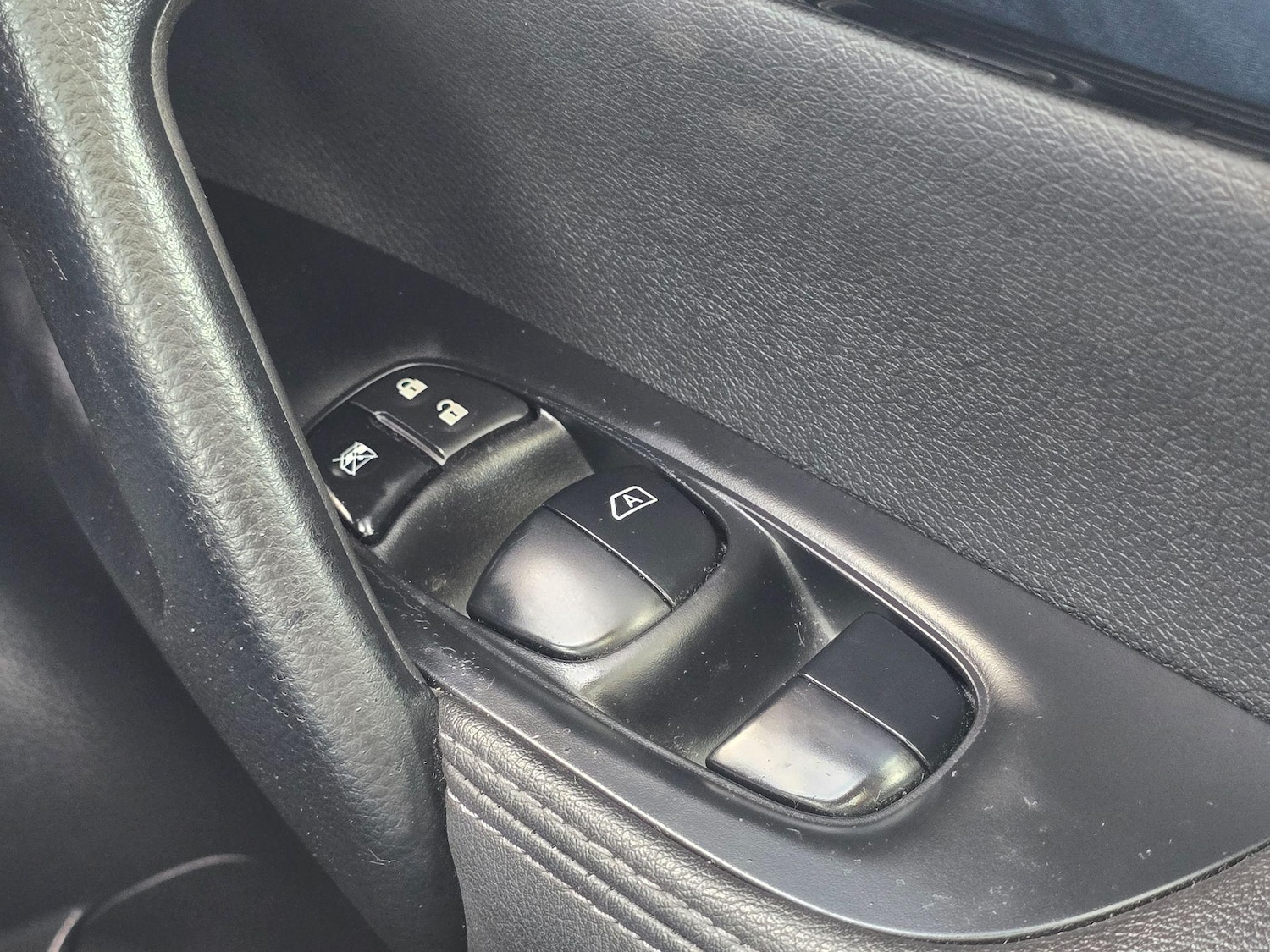 Used Nissan Qashqai 2014 for sale - 77248191: Photo 25