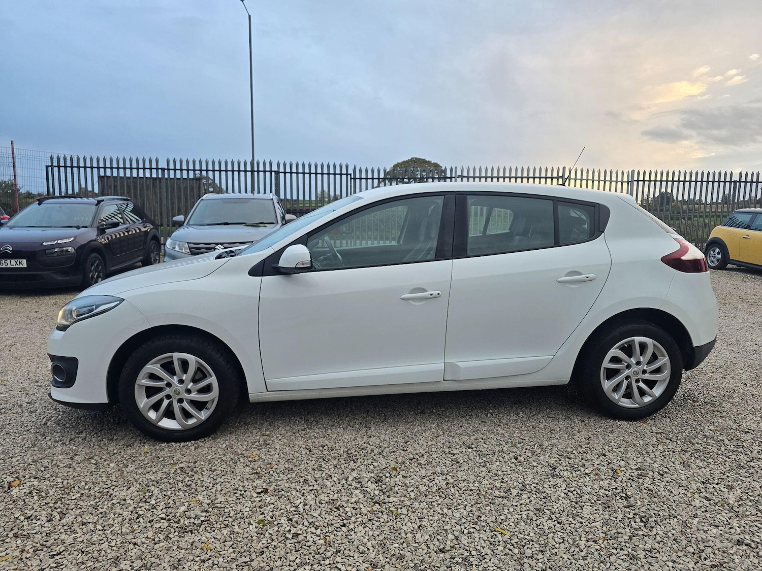 Used Renault Megane 2016 for sale - 76996902: Photo 7