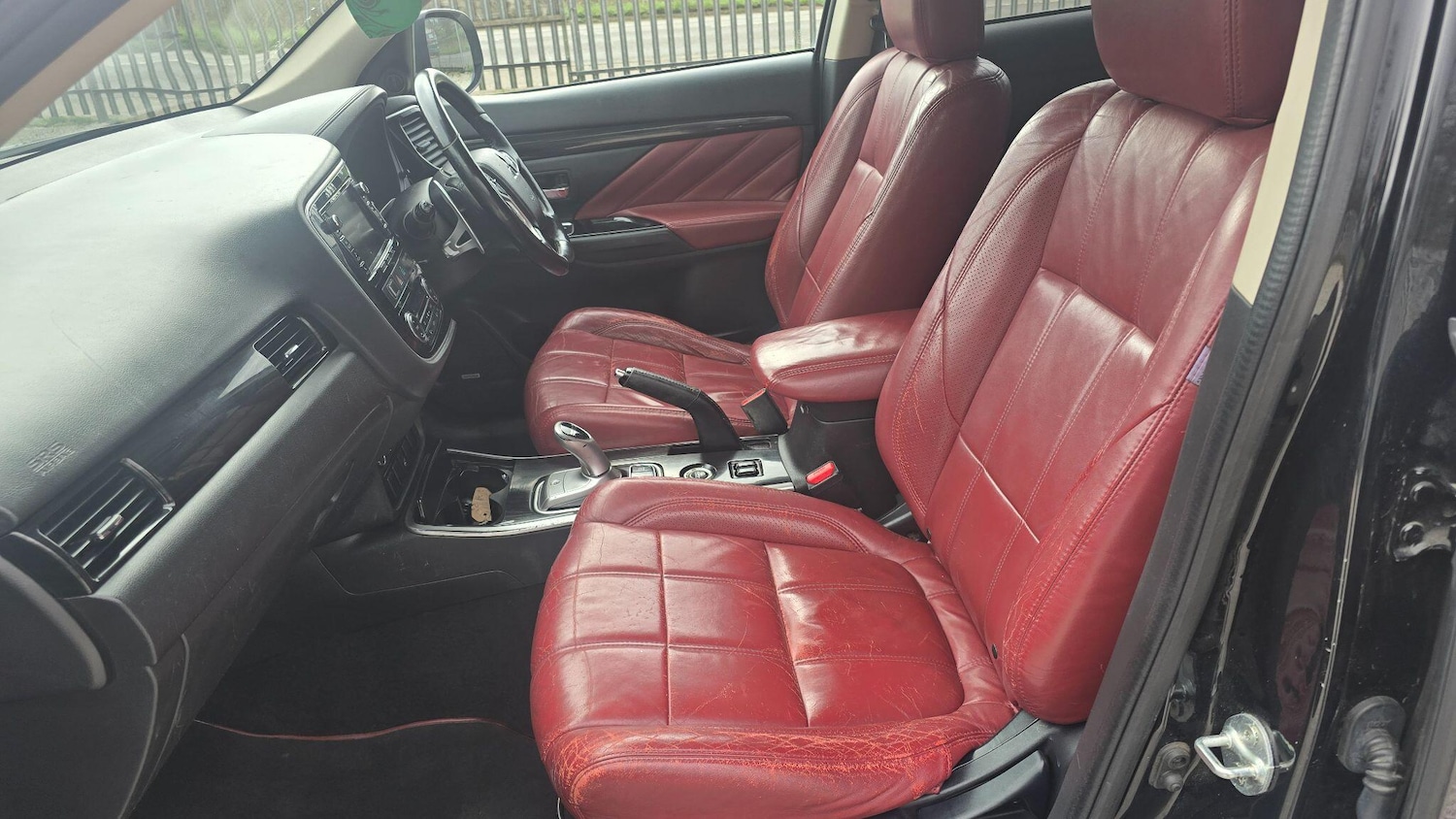 Used Mitsubishi Outlander 2016 for sale - 77852902: Photo 17