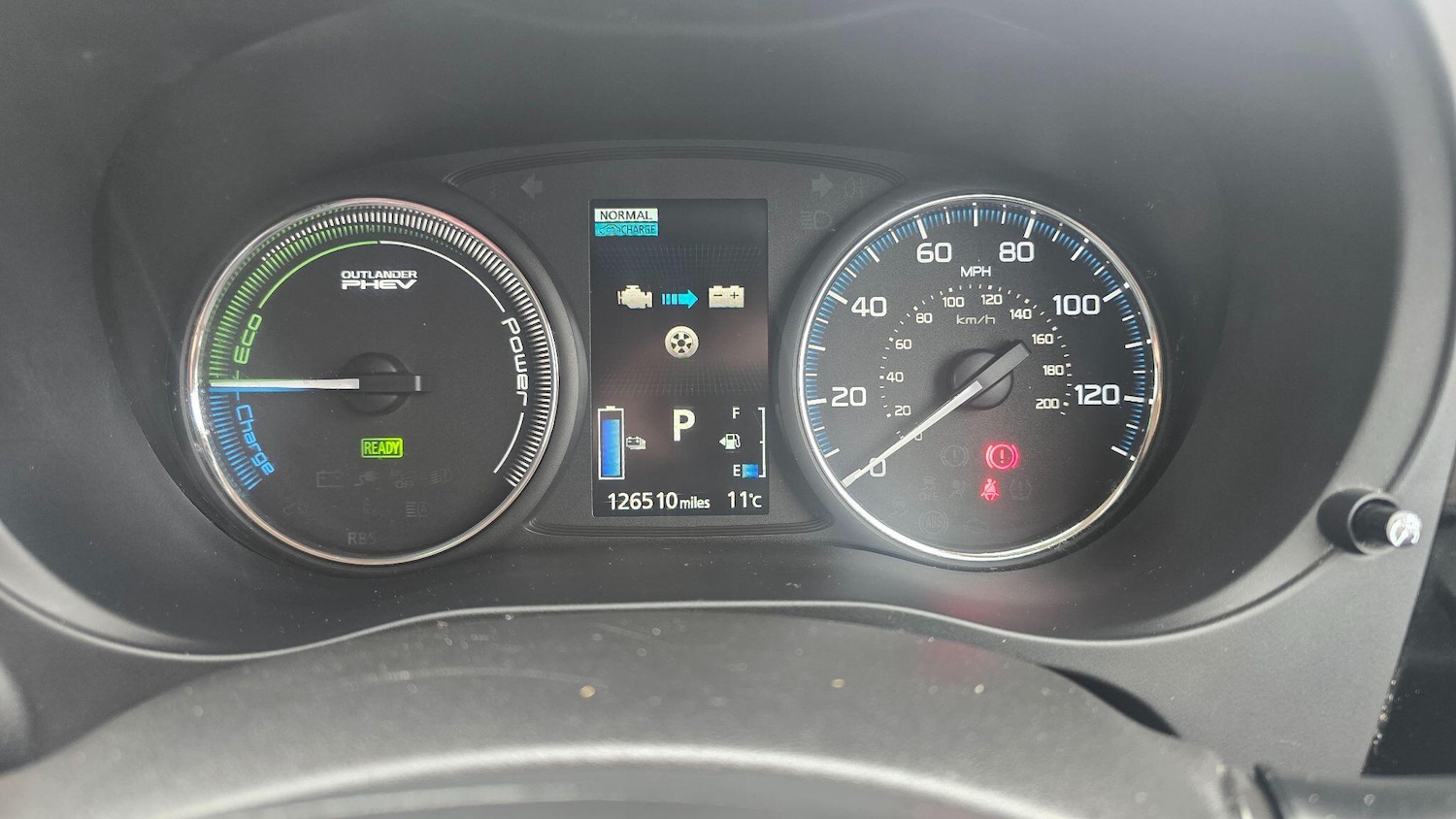 Used Mitsubishi Outlander 2016 for sale - 77852902: Photo 23