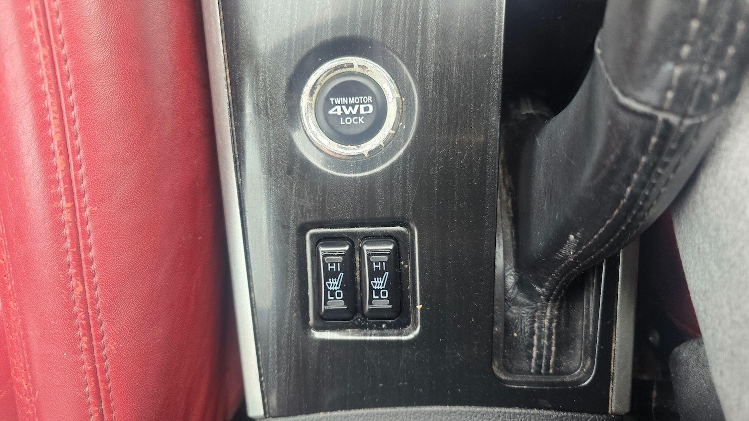 Used Mitsubishi Outlander 2016 for sale - 77852902: Photo 26