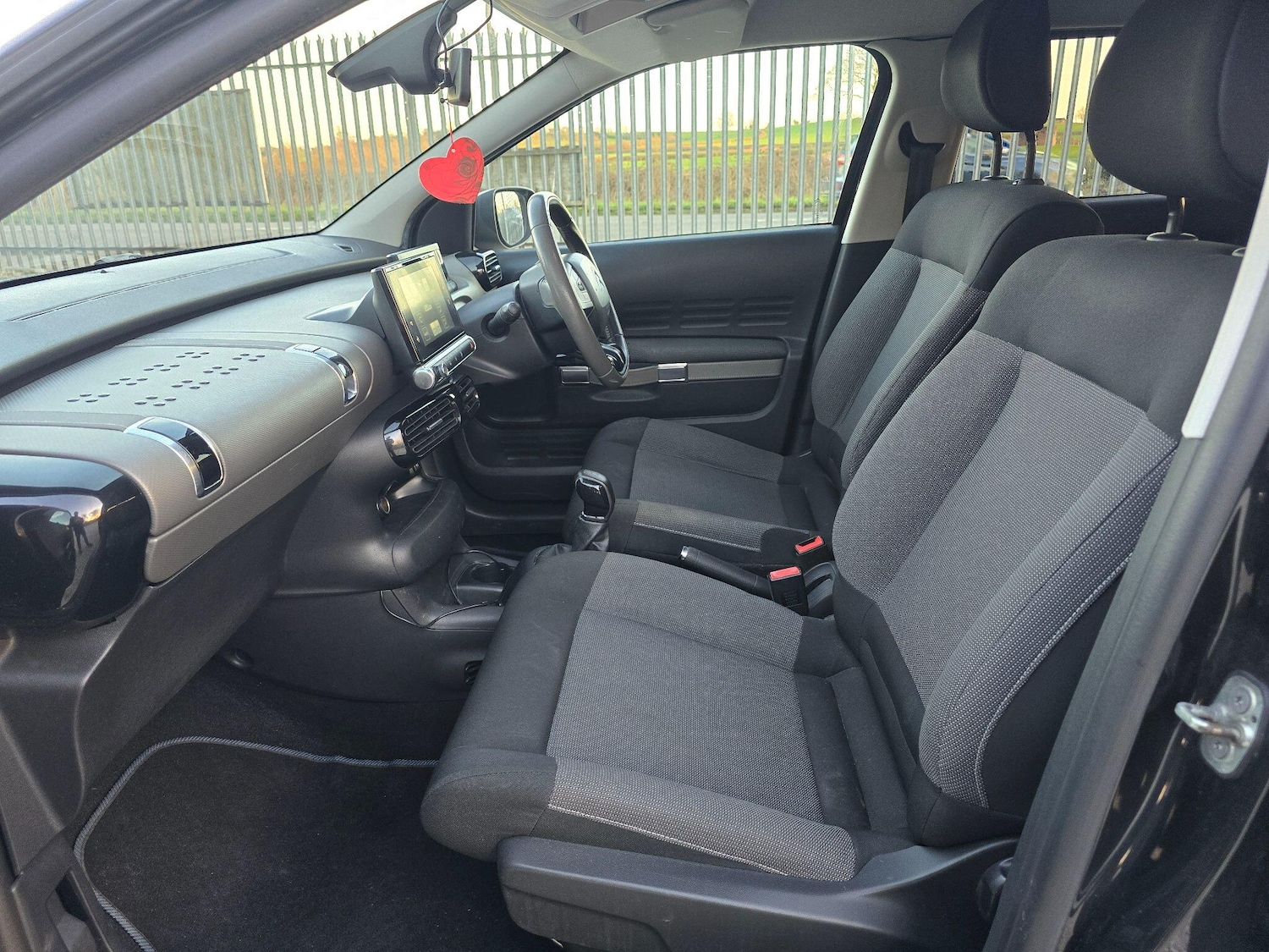 Used Citroen C4 Cactus for sale - 77670393: Photo 13