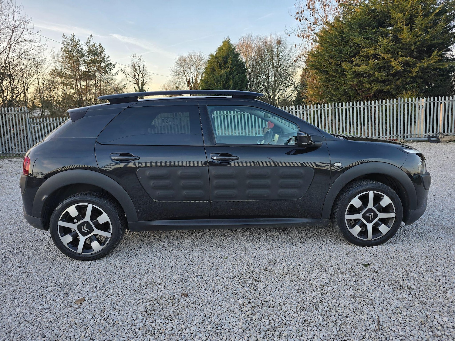 Used Citroen C4 Cactus for sale - 77670393: Photo 2