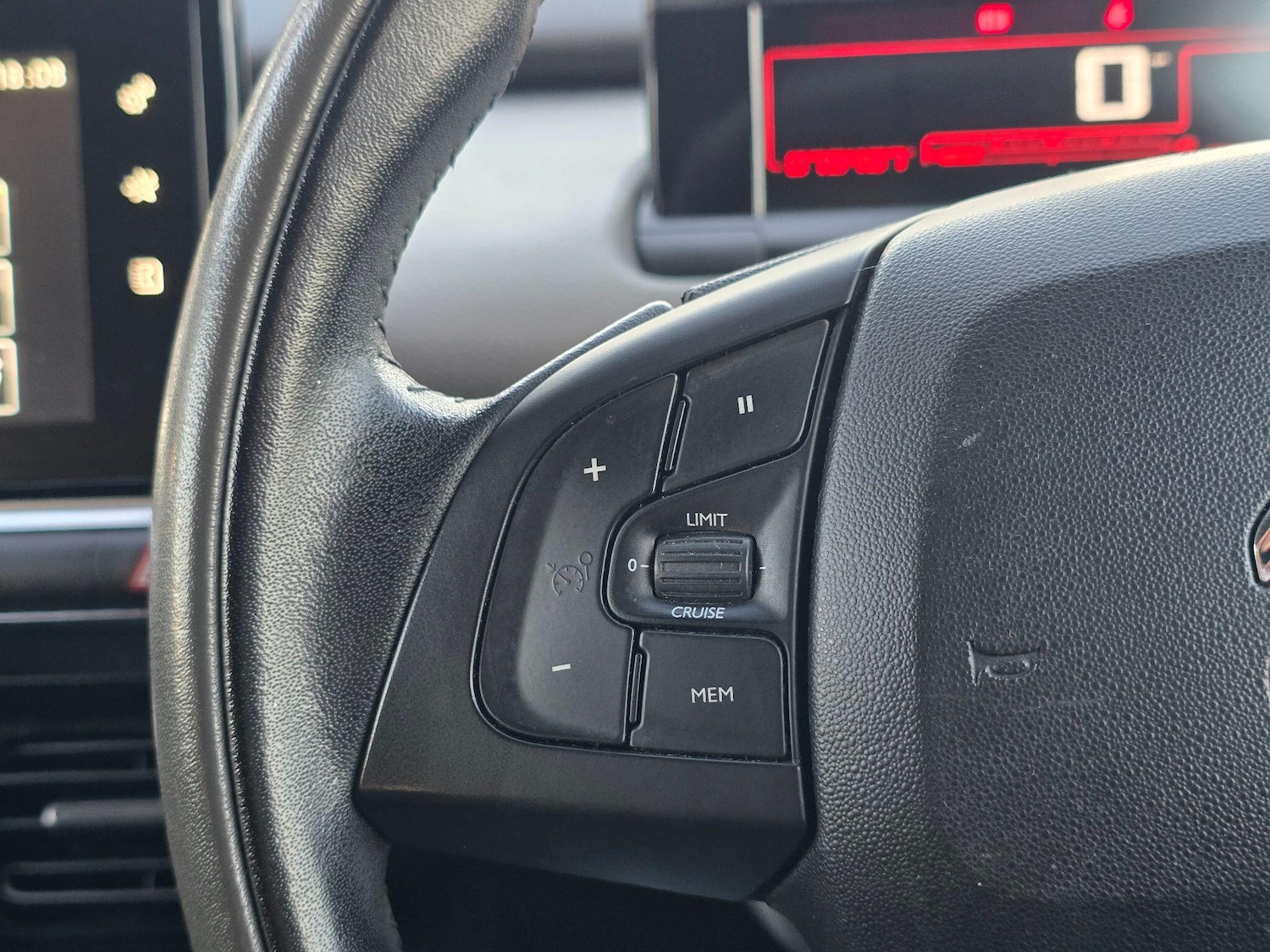 Used Citroen C4 Cactus for sale - 77670393: Photo 22