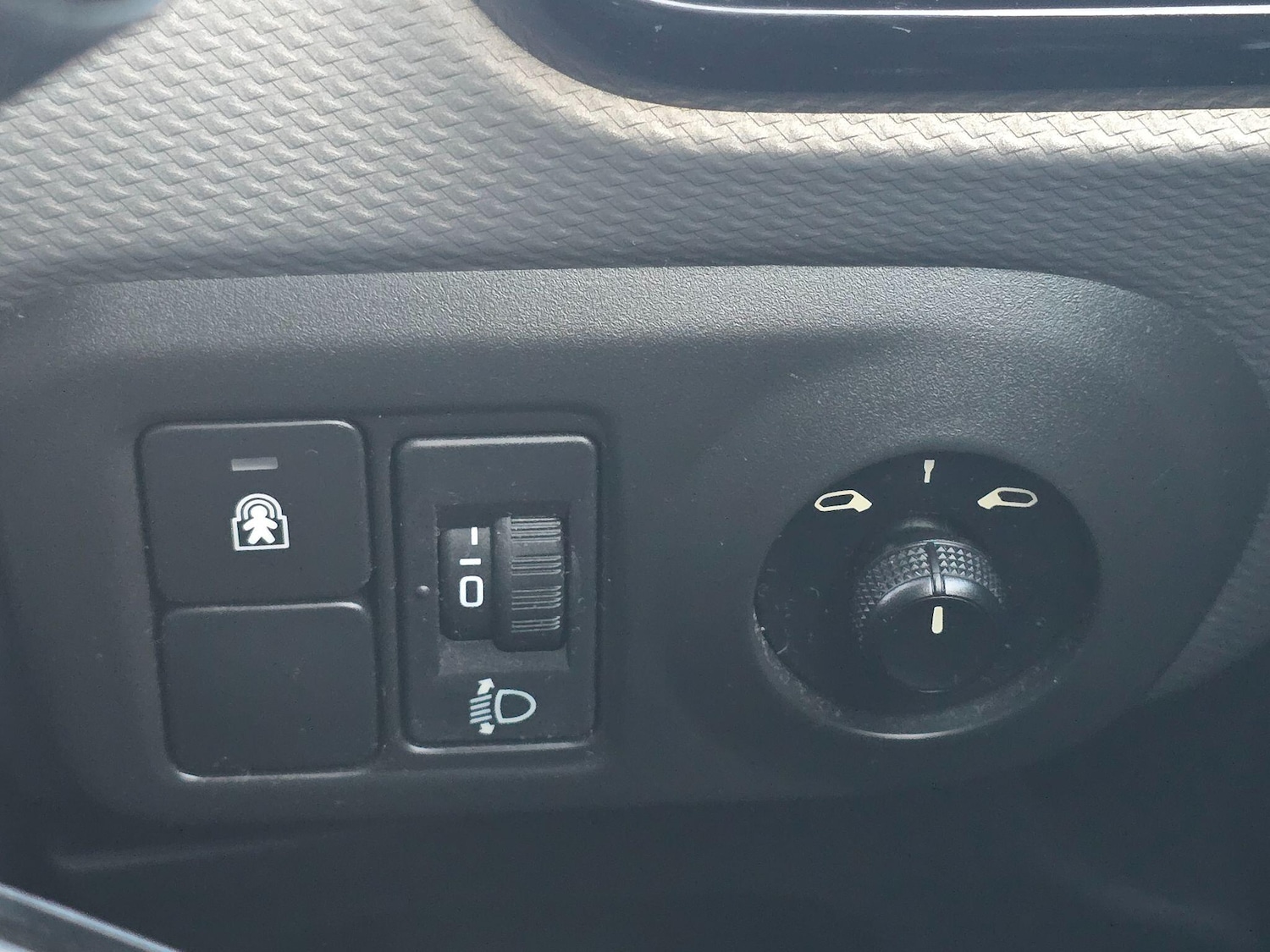 Used Citroen C4 Cactus for sale - 77670393: Photo 27