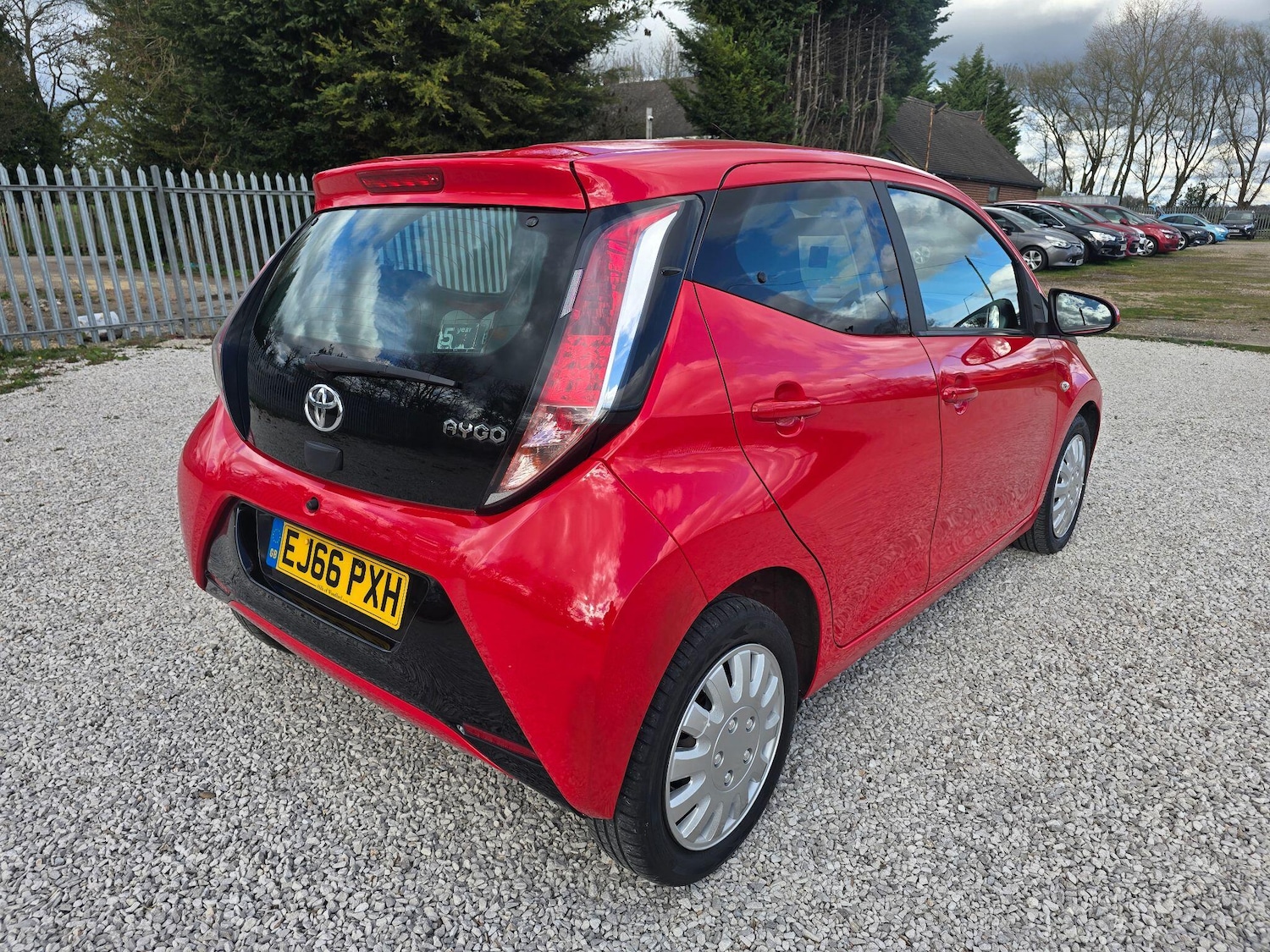 Used Toyota AYGO for sale - 78007564: Photo 3