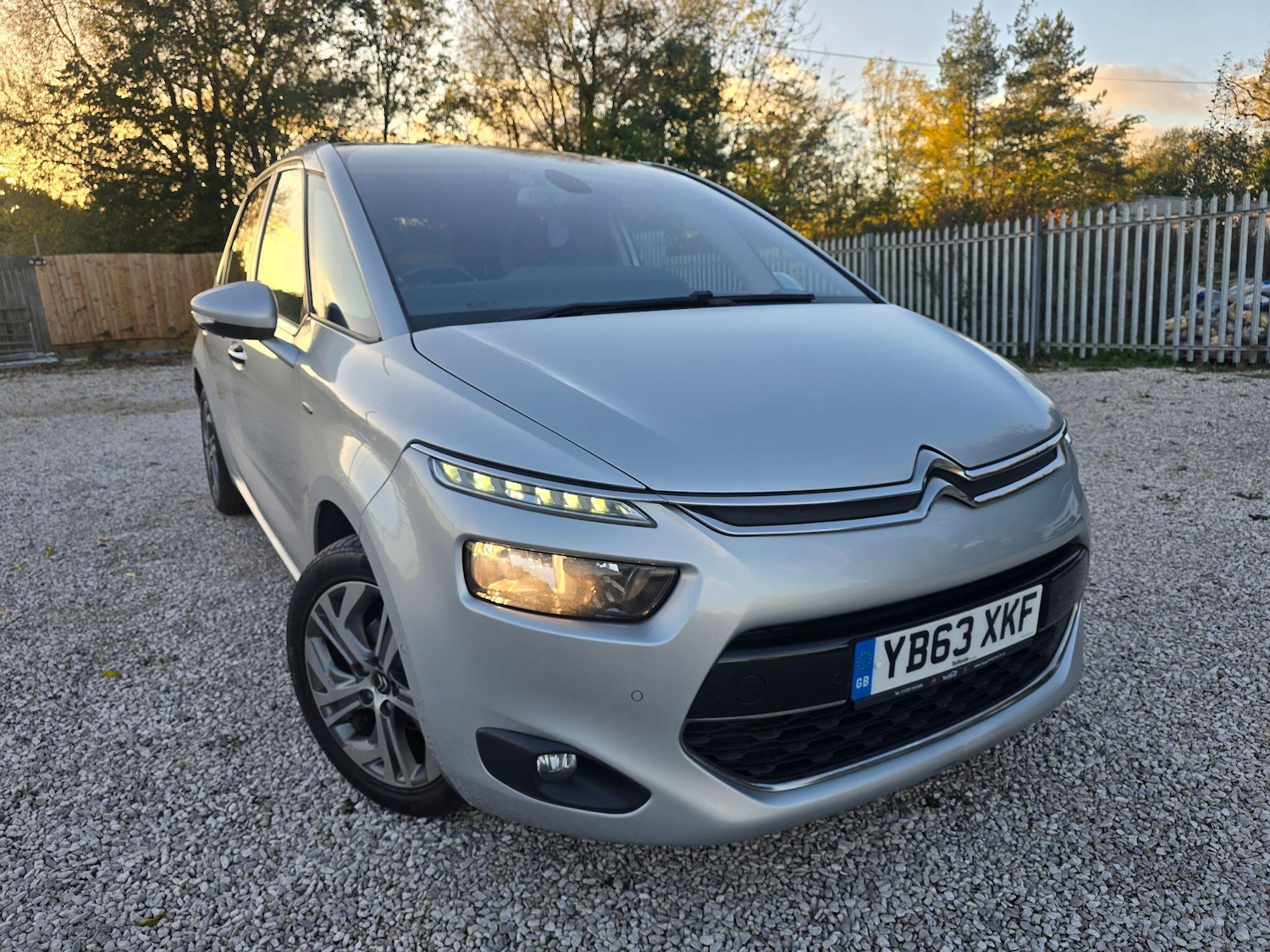 Used Citroen C4 Picasso 2014 for sale - 76377365: Photo 1
