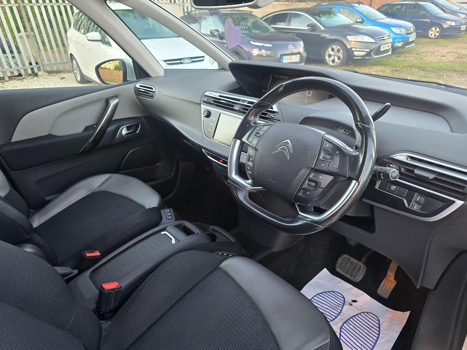 Used Citroen C4 Picasso 2014 for sale - 76377365: Photo 10