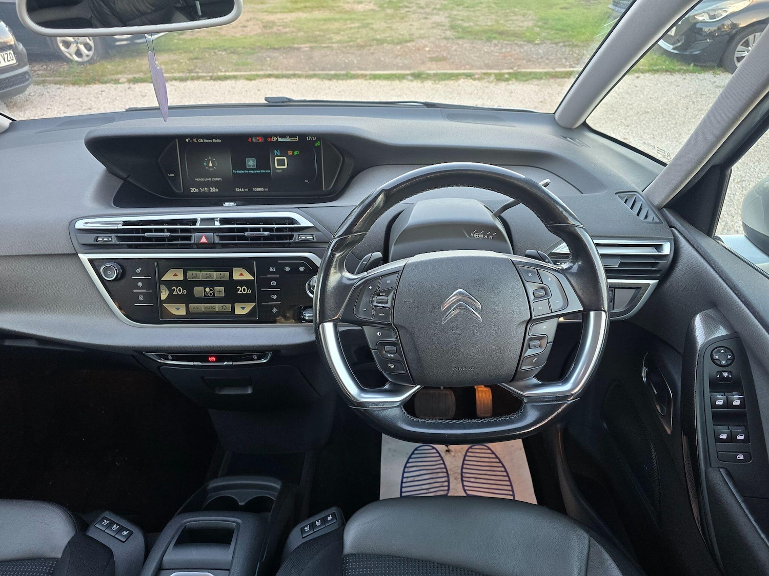 Used Citroen C4 Picasso 2014 for sale - 76377365: Photo 17
