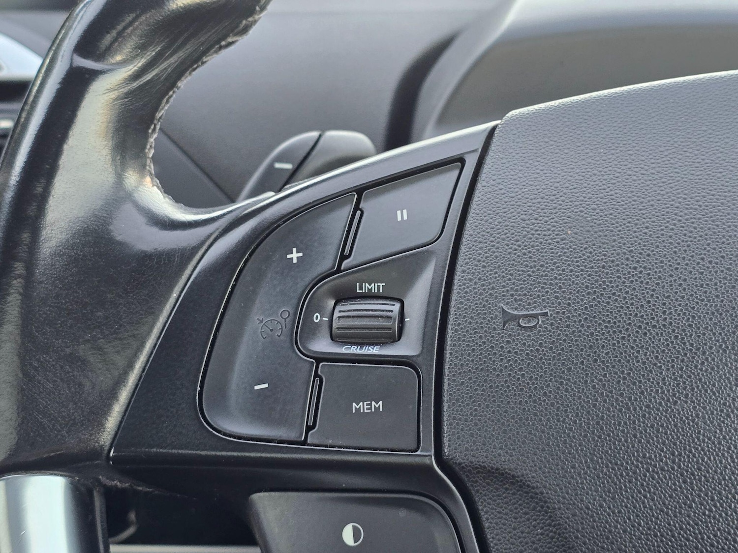 Used Citroen C4 Picasso 2014 for sale - 76377365: Photo 27