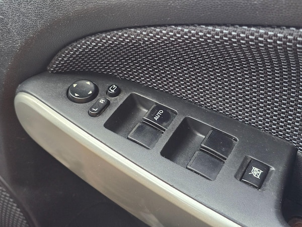Used Mazda Mazda2 2009 for sale - 75657210: Photo 20