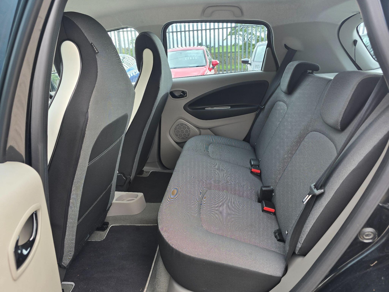 Used Renault Zoe for sale - 76989952: Photo 14